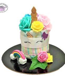 mini unikornis szivárványos pelenkatorta 2